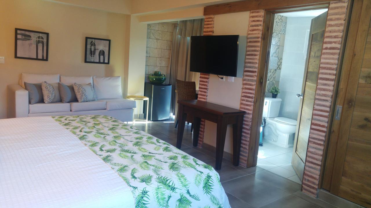 Mon Hotel Boutique Constanza Ngoại thất bức ảnh