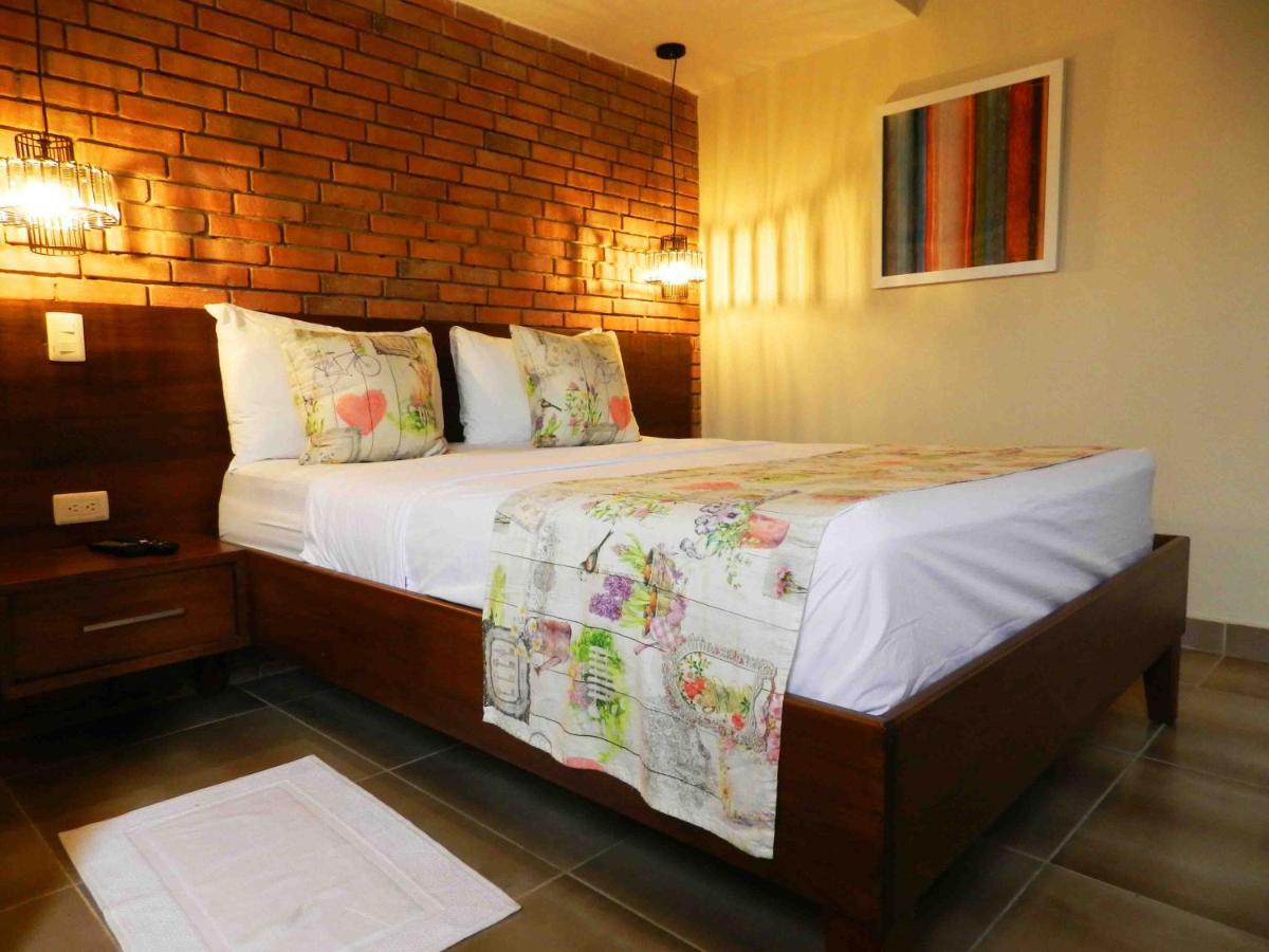 Mon Hotel Boutique Constanza Ngoại thất bức ảnh
